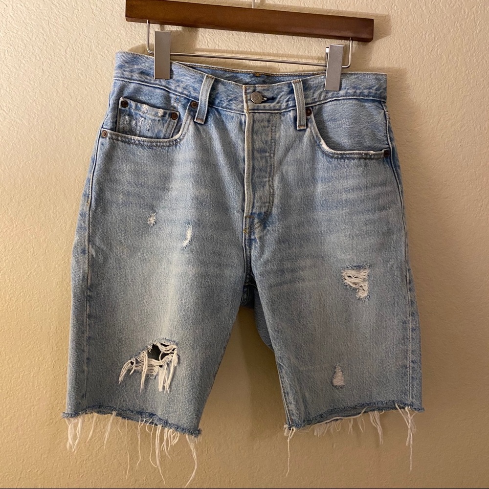 Levi biker shorts